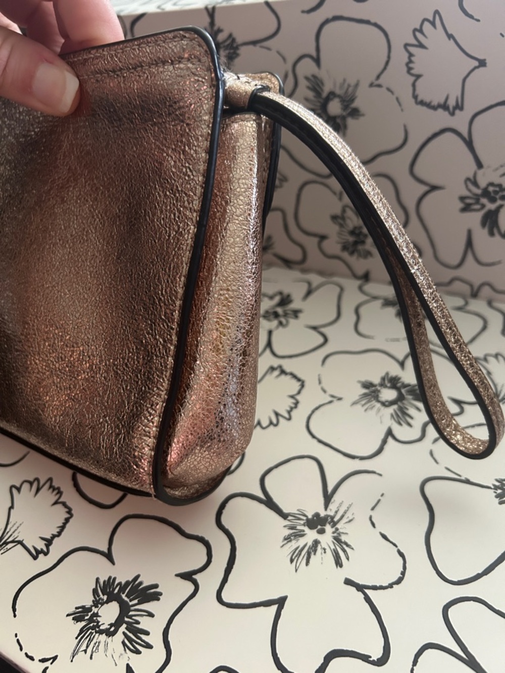 Coach Flap Clutch in Rose Gold Crinkle
Metallic Glitter wristlet/clutch - Picture 7 of 13